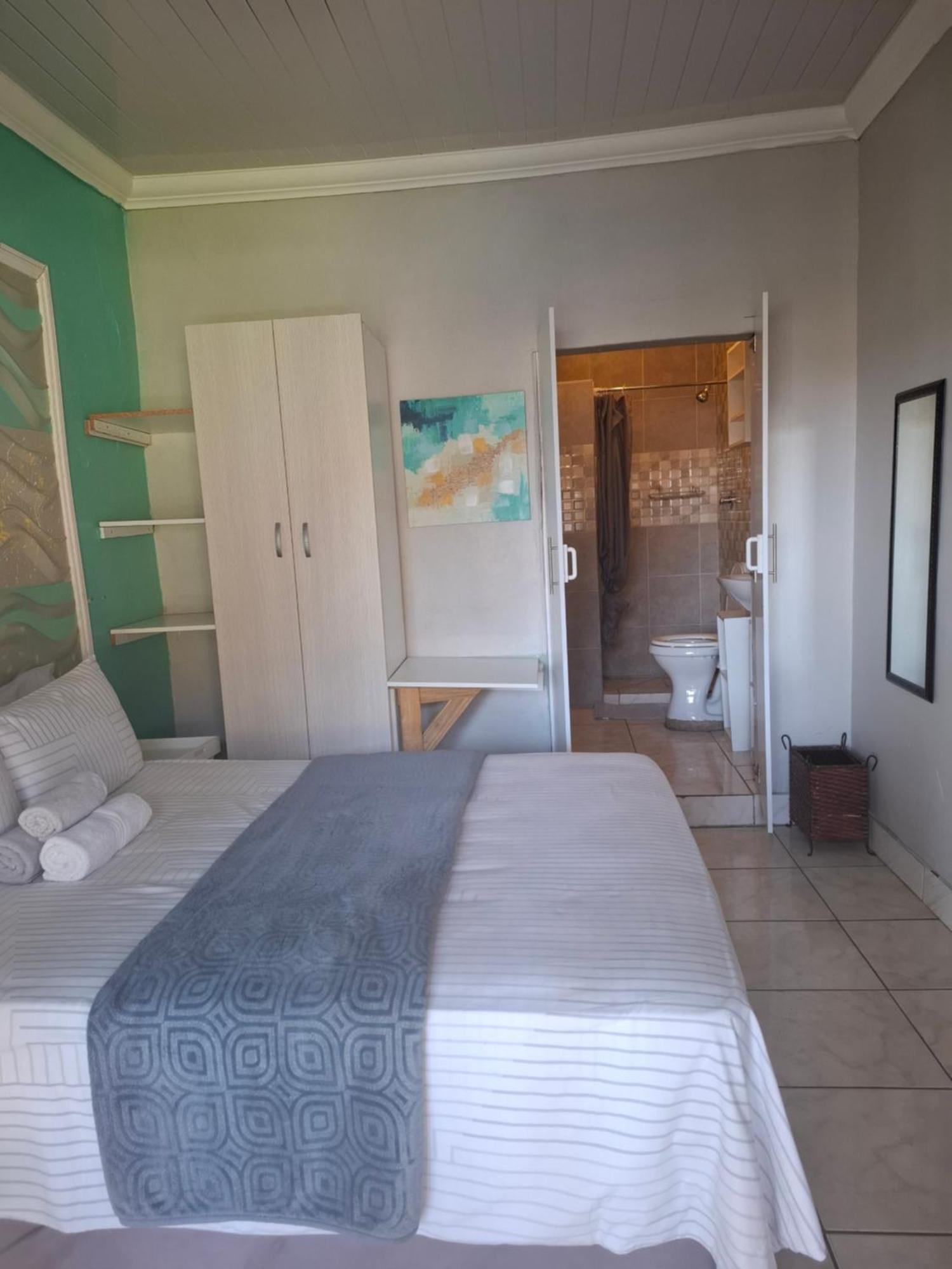 Vicky B Bed And Breakfast Mogwase Bilik gambar