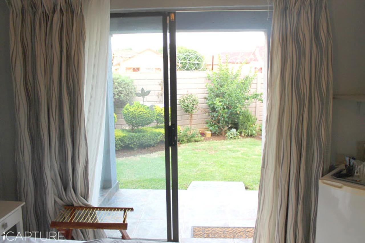 Vicky B Bed And Breakfast Mogwase Luaran gambar